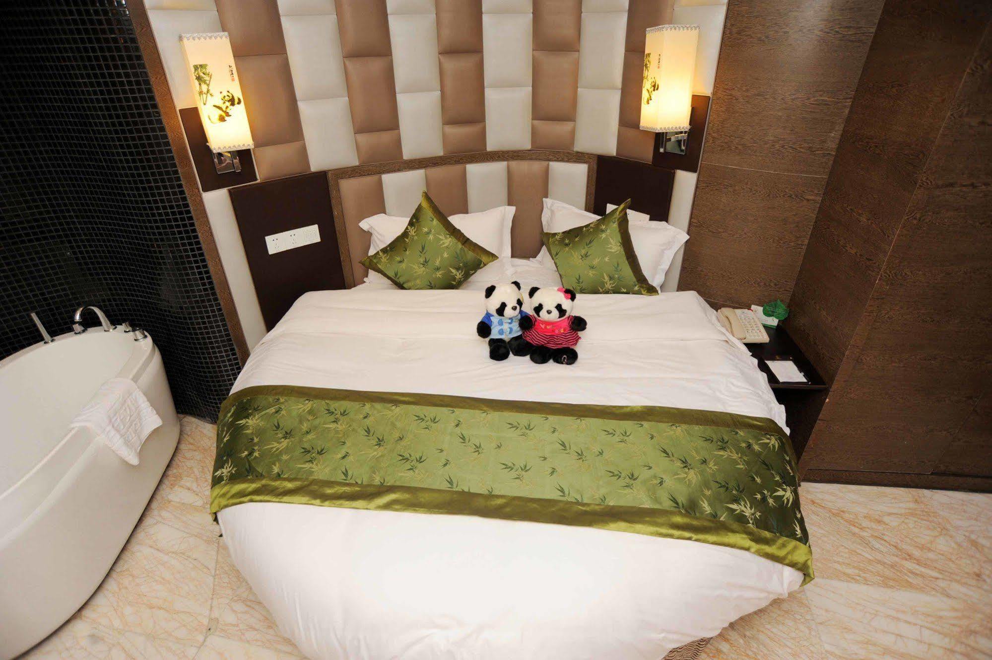 Chengdu Panda Prince Culture Hotel Luaran gambar
