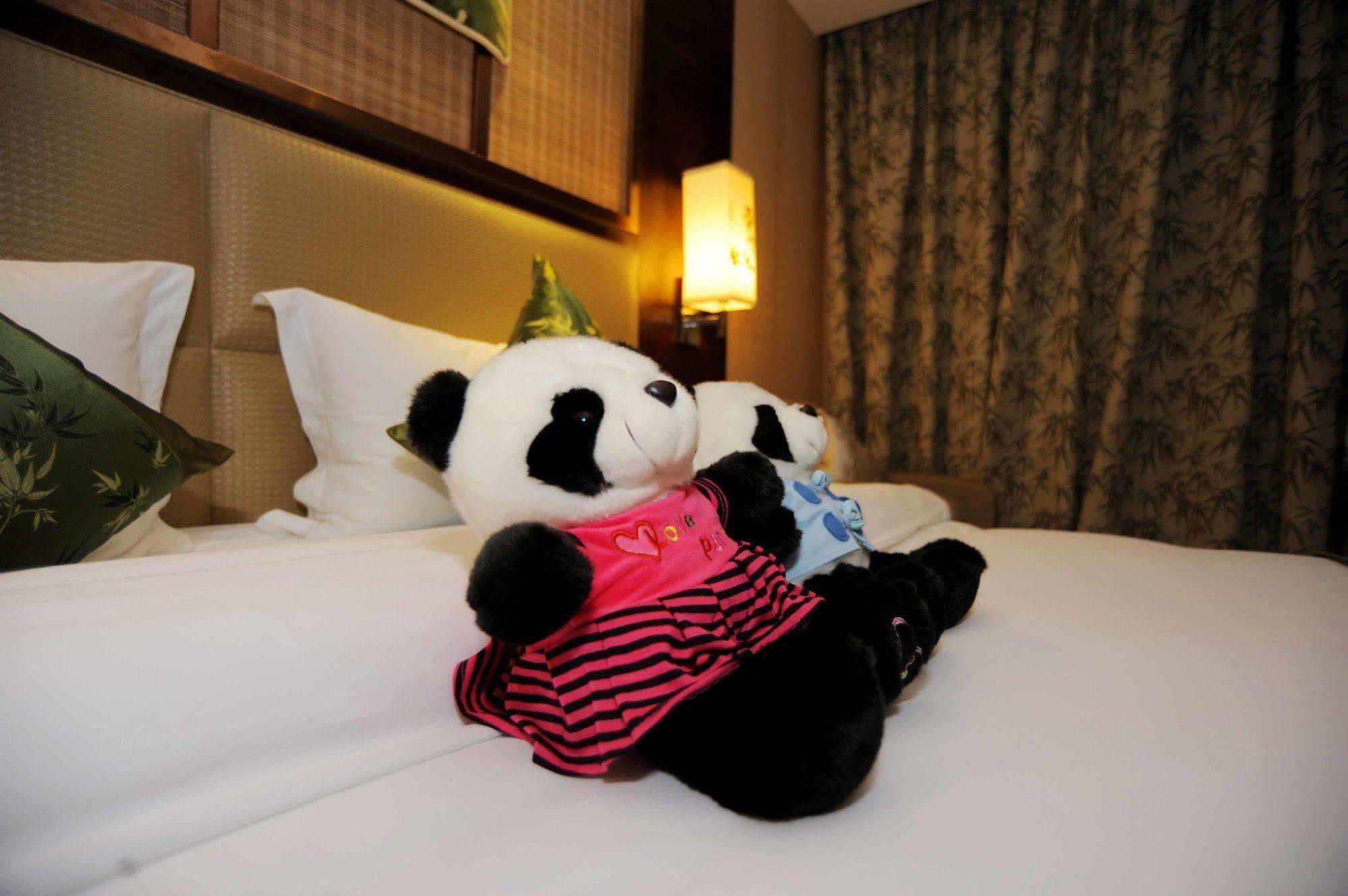 Chengdu Panda Prince Culture Hotel Luaran gambar